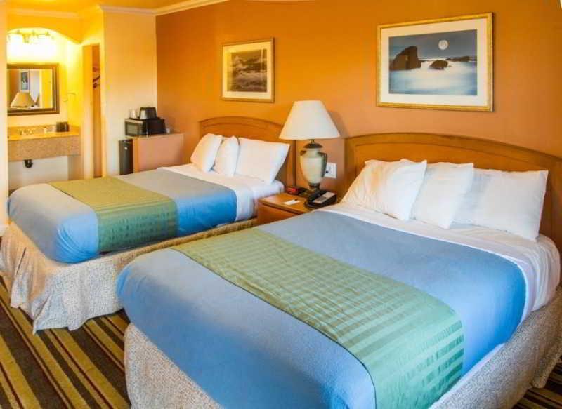 Rodeway Inn & Suites Near The Coliseum & Arena Оукланд Екстериор снимка